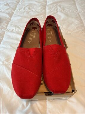 Toms Red Canvas Slip-On Shoes - The Venice Collection - NWT